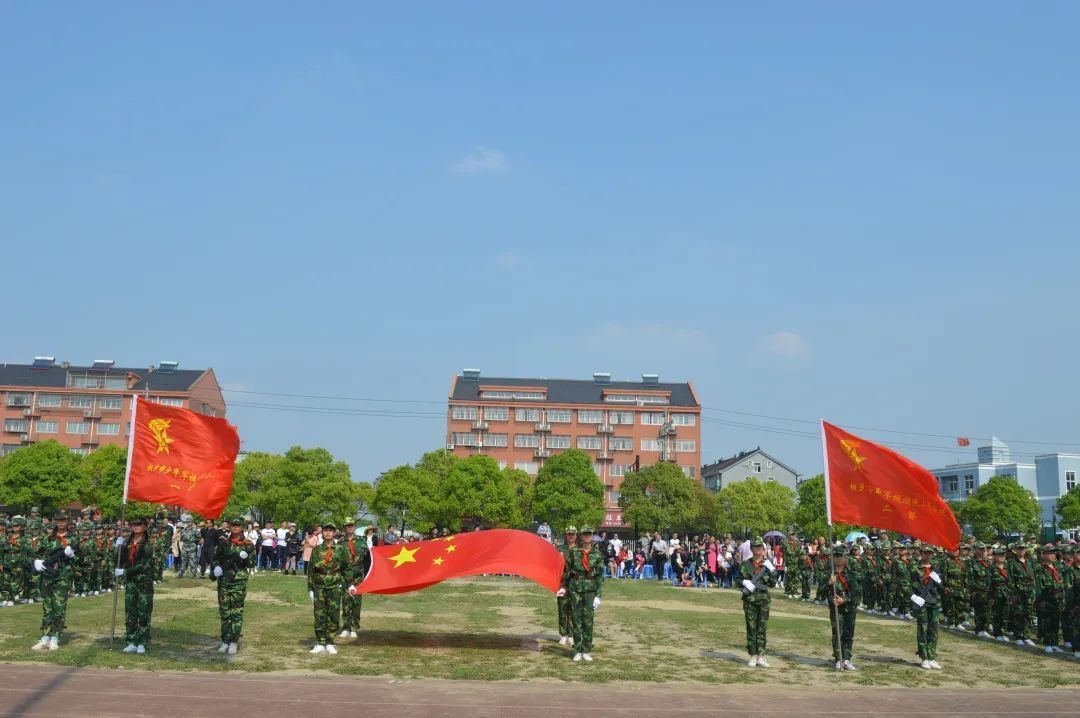 0de0f22a81cf44bc10956d790231e5a0  軍訓(xùn).jpg