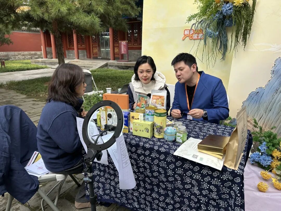 15956874575440.jpeg 圖片